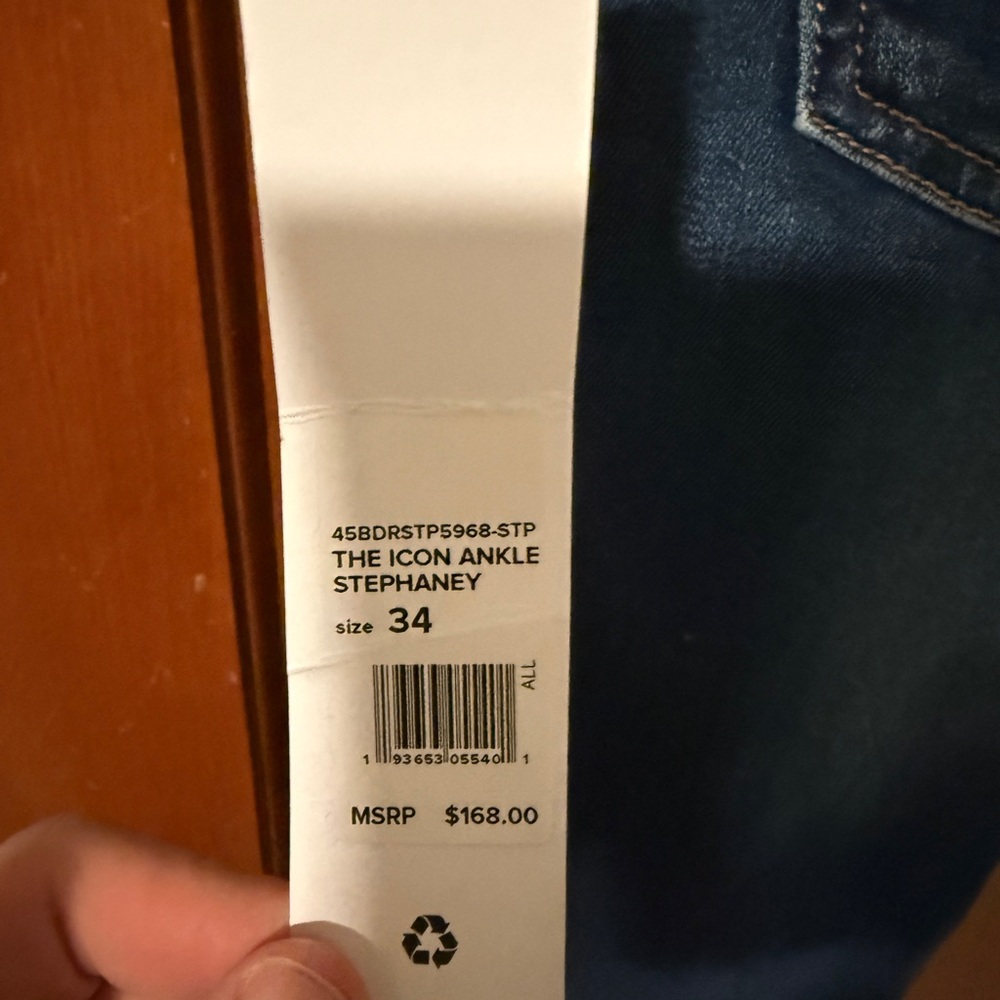 The Icon Mid Rise Skinny Ankle - Picture 3 of 3